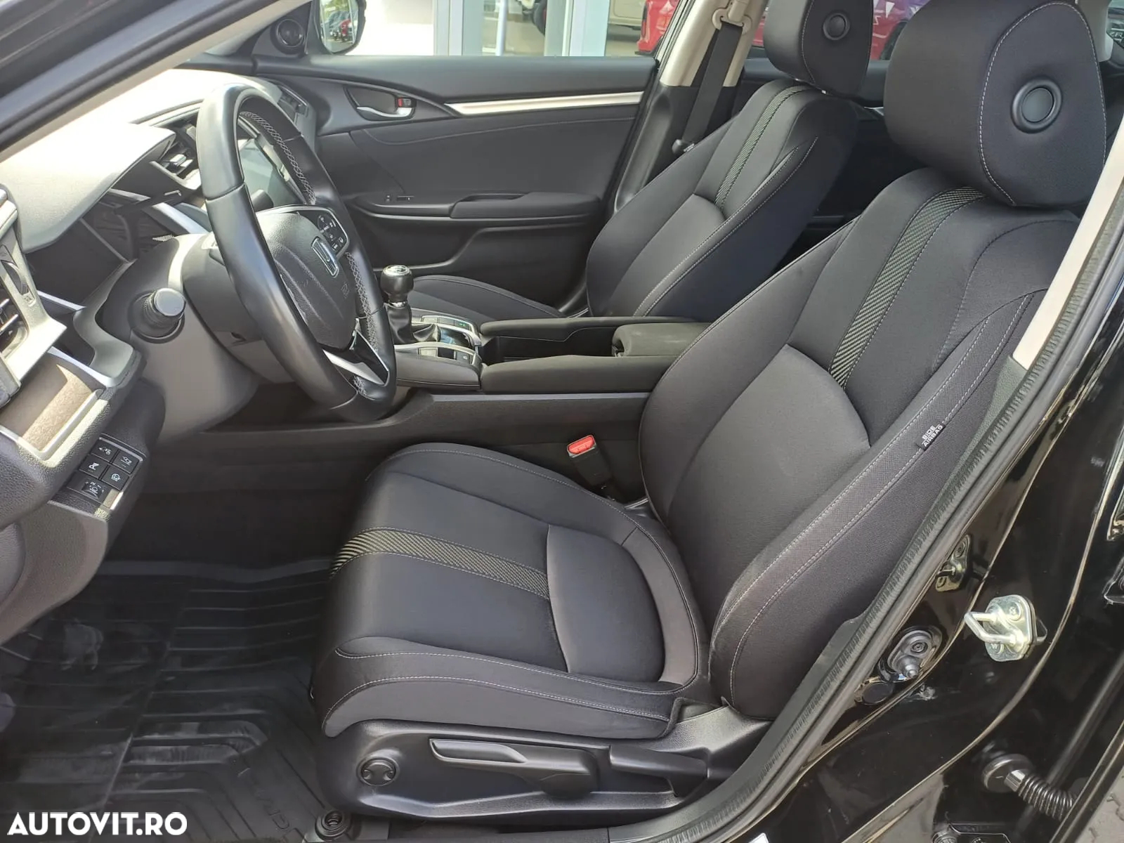 Honda Civic Sedan 1.5 VTEC Turbo Elegance Navi - 10