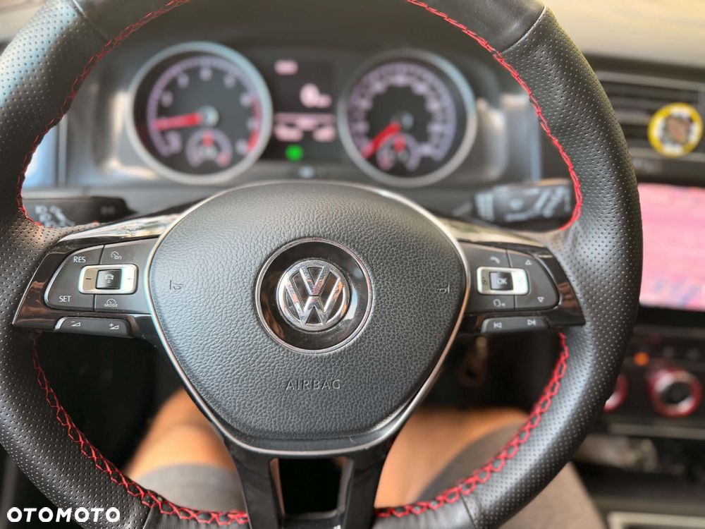 Volkswagen Golf 1.0 TSI Trendline - 23
