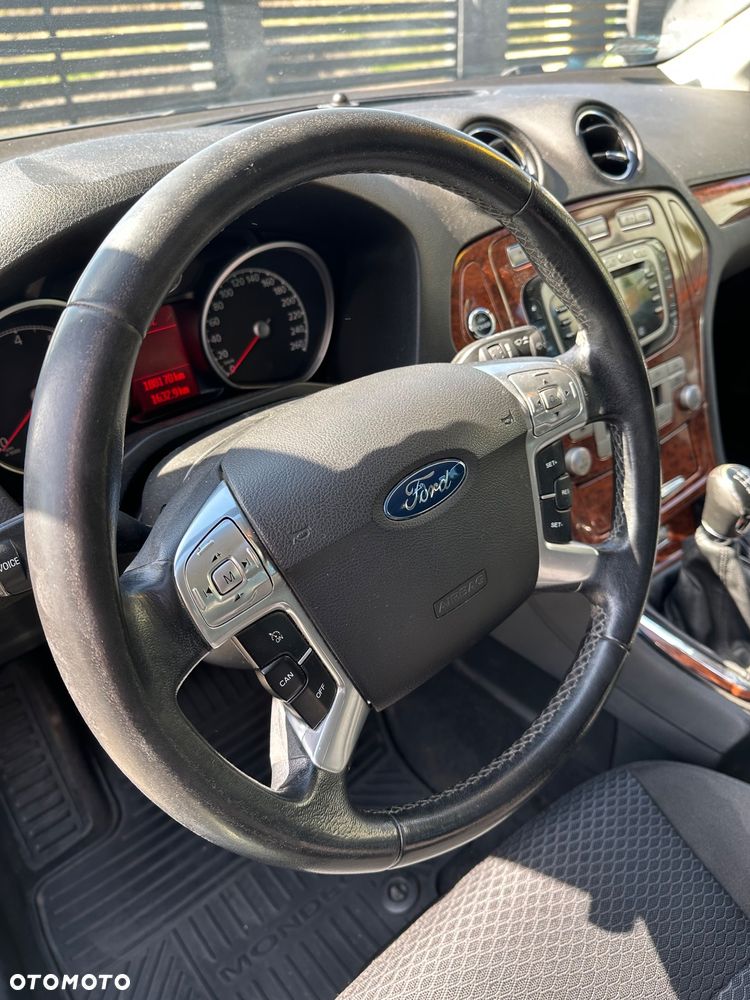 Ford Mondeo 2.0 Ghia X - 17
