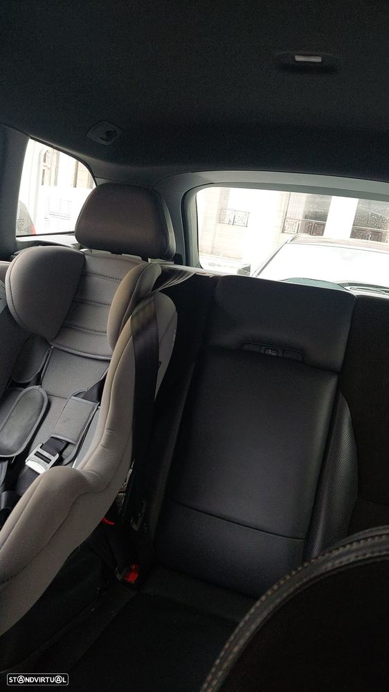 Volvo XC 60 2.0 D4 R-Design Geartronic - 9