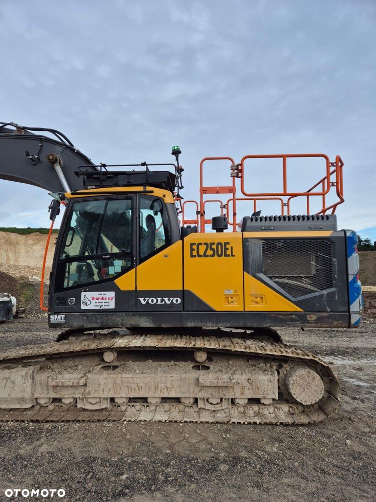 Volvo Ec250 - 4