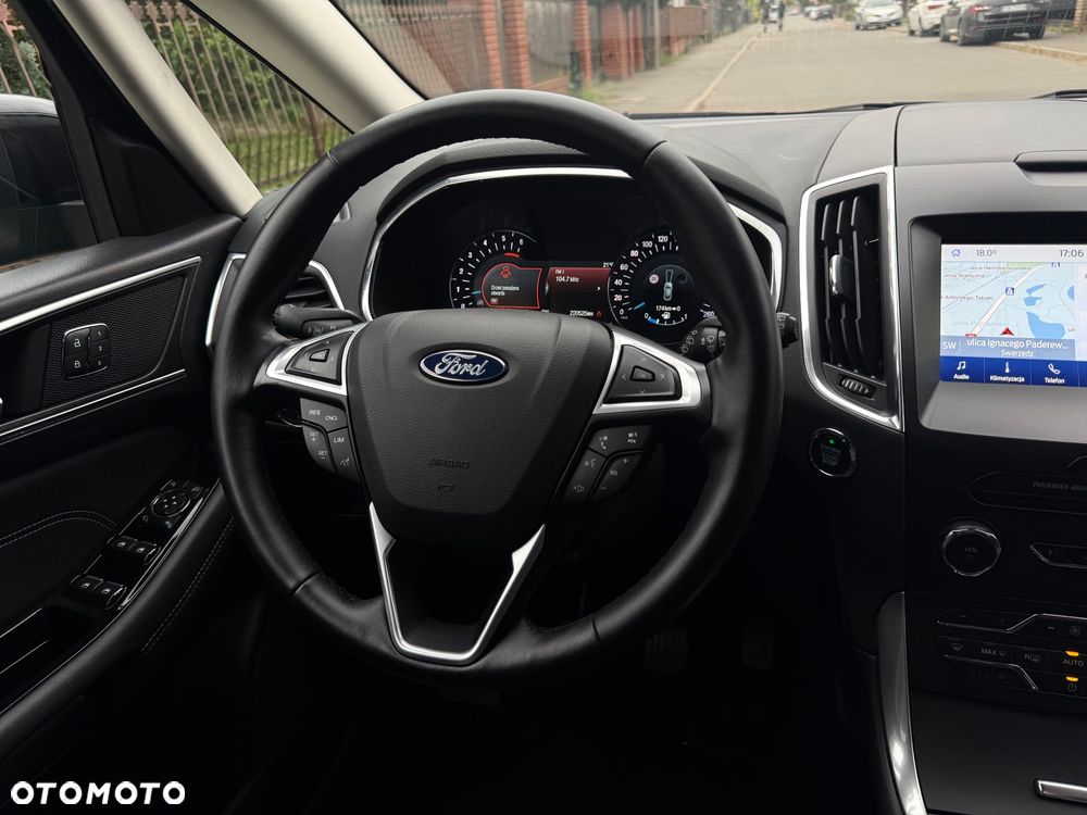 Ford S-Max - 16