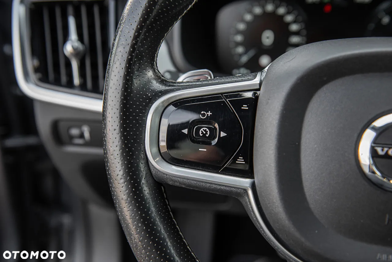 Volvo S90 D4 R-Design - 20