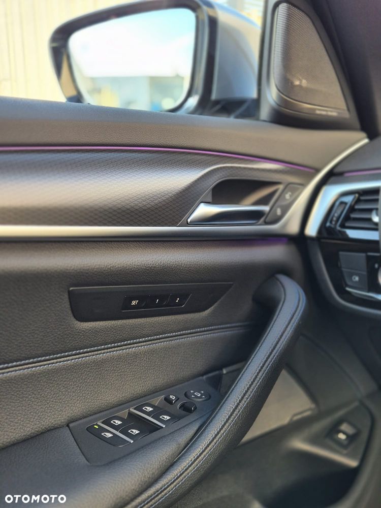 BMW Seria 5 520d xDrive mHEV M Sport sport - 29