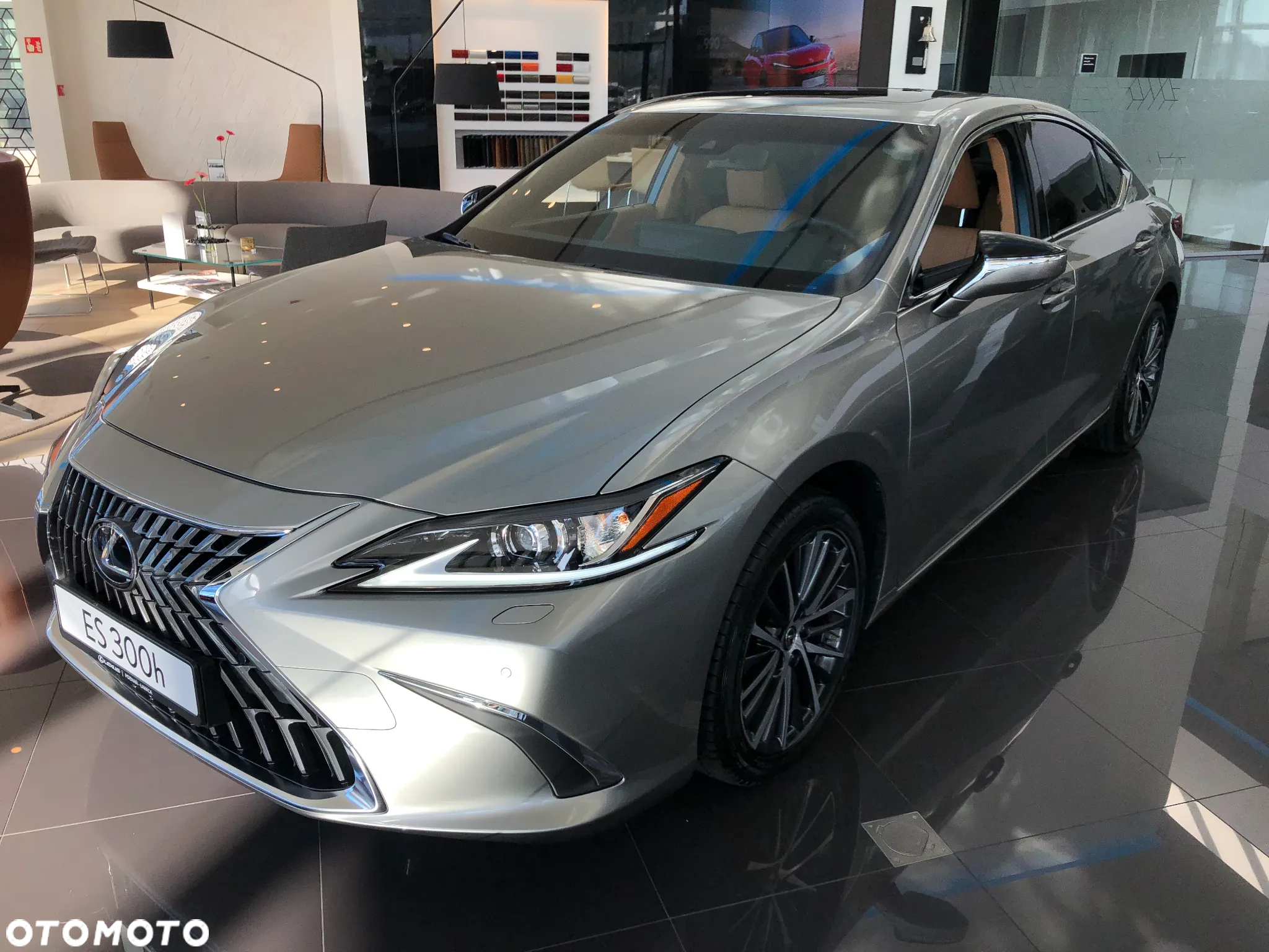 Lexus ES 300h Business Edition - 3