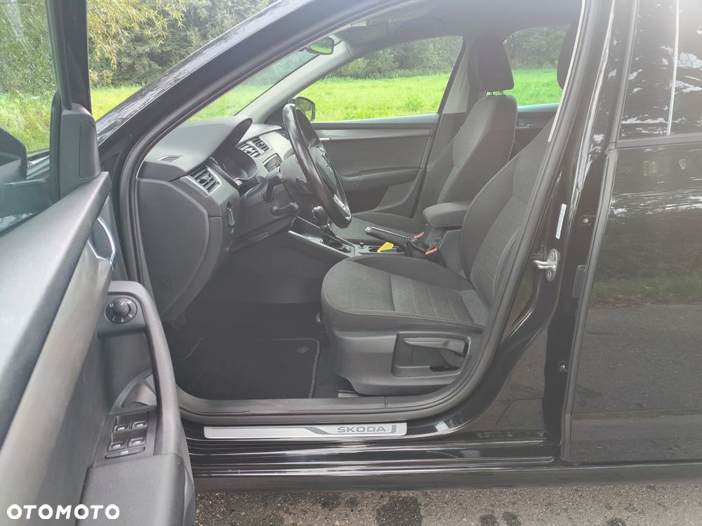Skoda Octavia 2.0 TDI DSG Soleil - 10