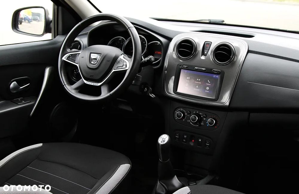 Dacia Sandero Stepway 0.9 TCe Laureate - 25