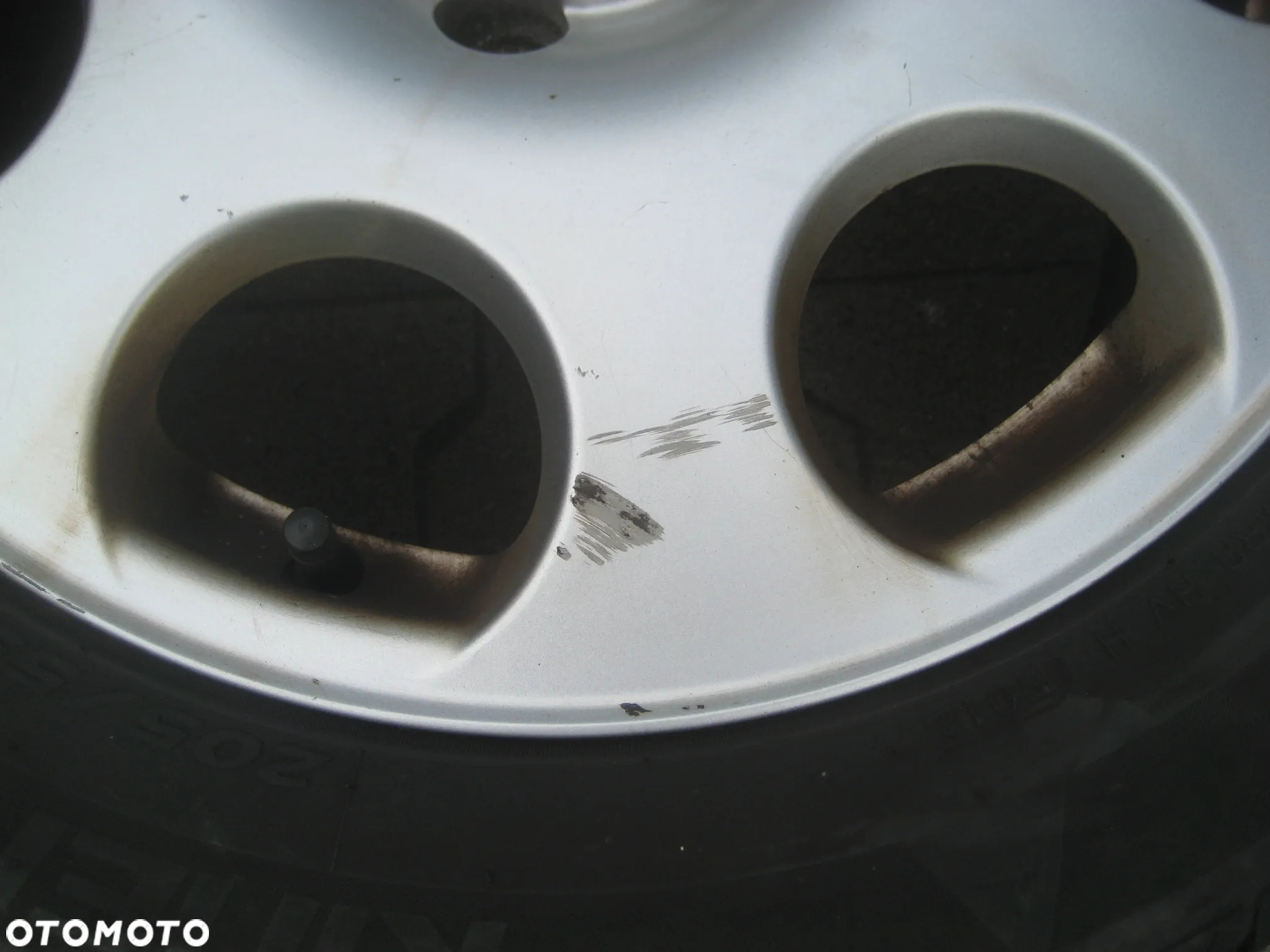 audi a4 b6 felgi aluminiowe opony 5x112 7jx16 et42 8e0601025f 205 55 r16 - 6