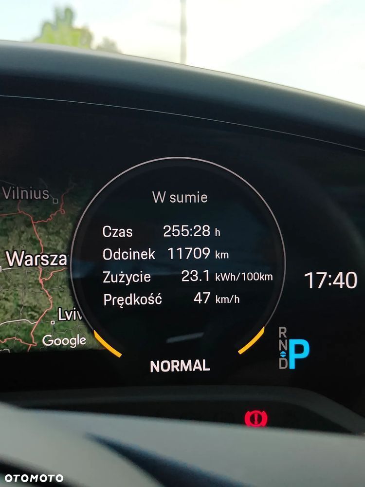 Porsche Taycan Performance Plus - 19