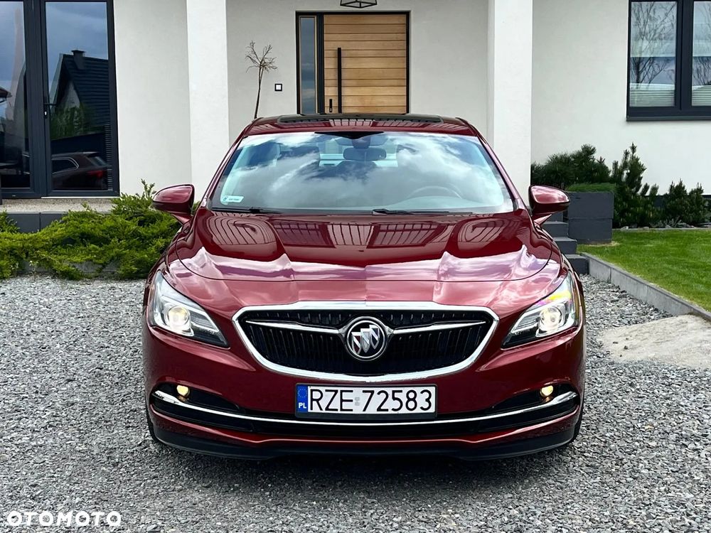 Buick Lacrosse - 10