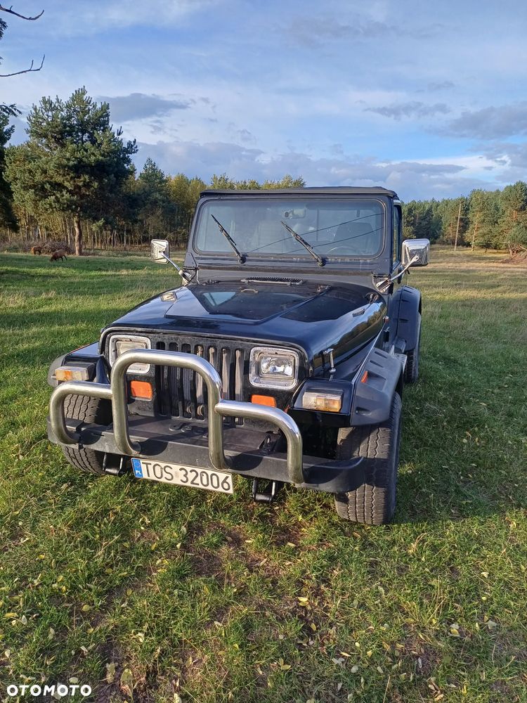 Jeep Wrangler - 2
