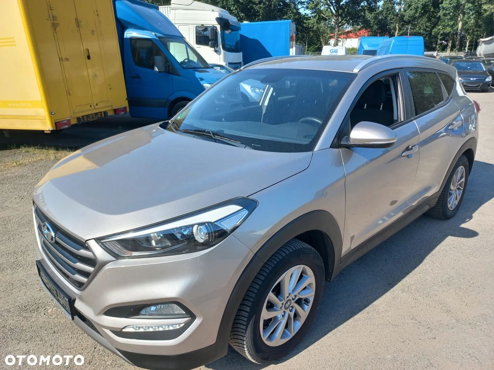 Hyundai Tucson blue 1.7 CRDi 2WD Style