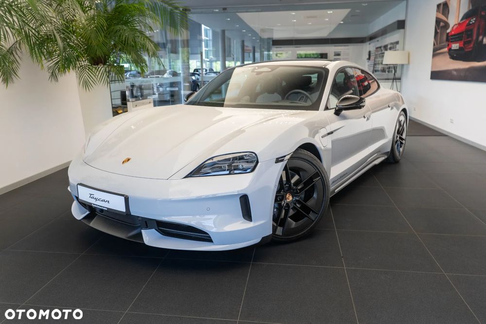 Porsche Taycan 4 - 2
