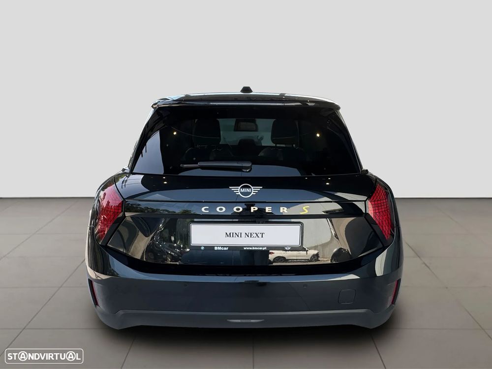 MINI 3 Portas Cooper SE Classic M - 6