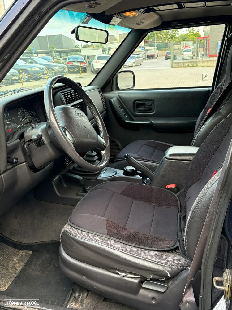 Jeep Cherokee 2.5 TD Sport Oficial - 7