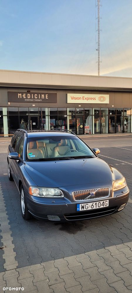 Volvo V70 D5 Momentum - 11