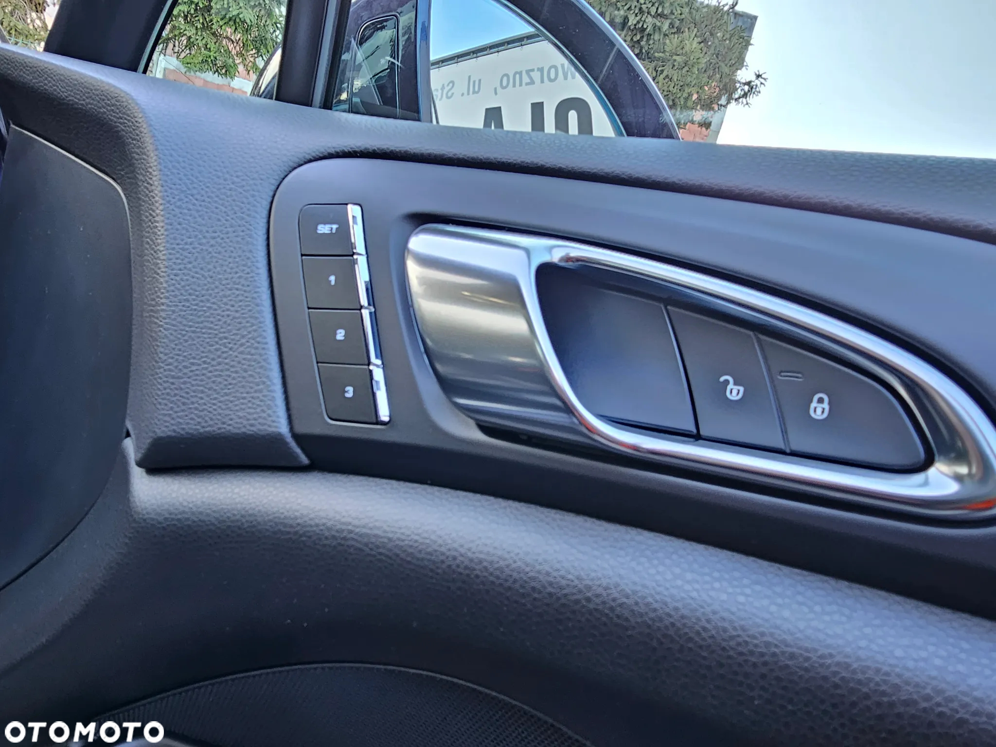 Porsche Cayenne Platinum Edition - 31