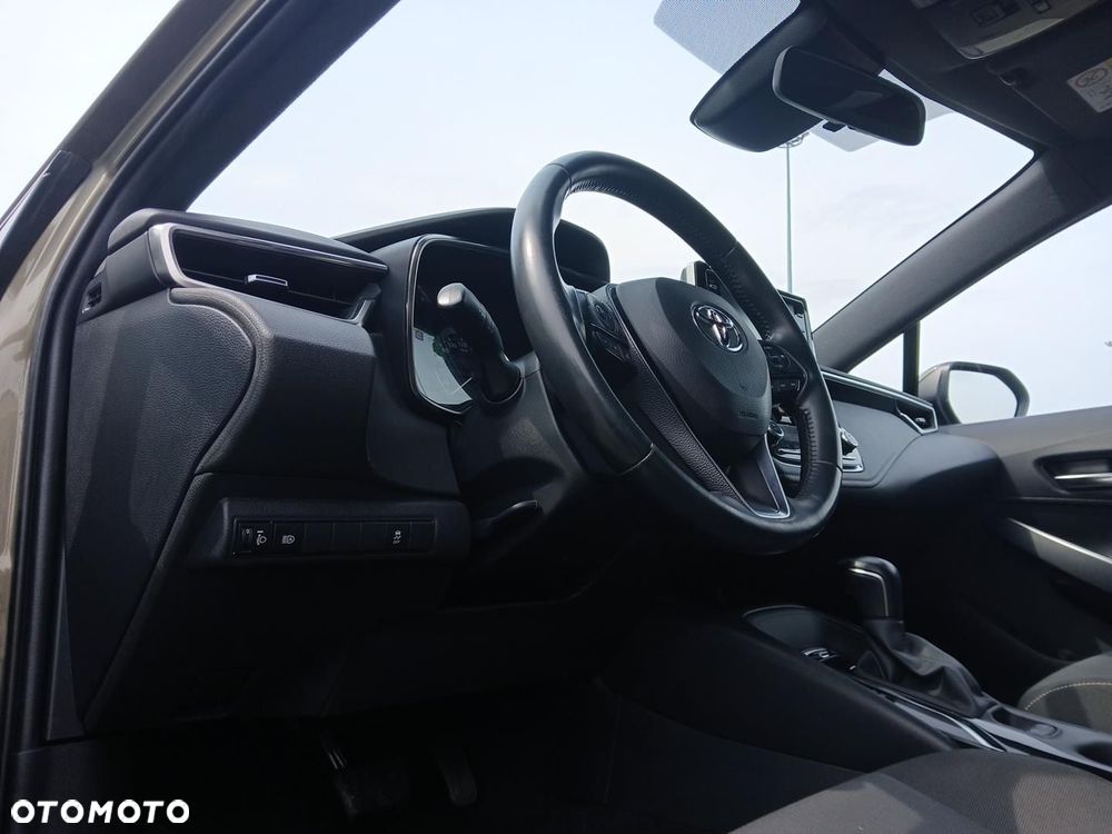 Toyota Corolla 1.8 Hybrid Comfort - 23