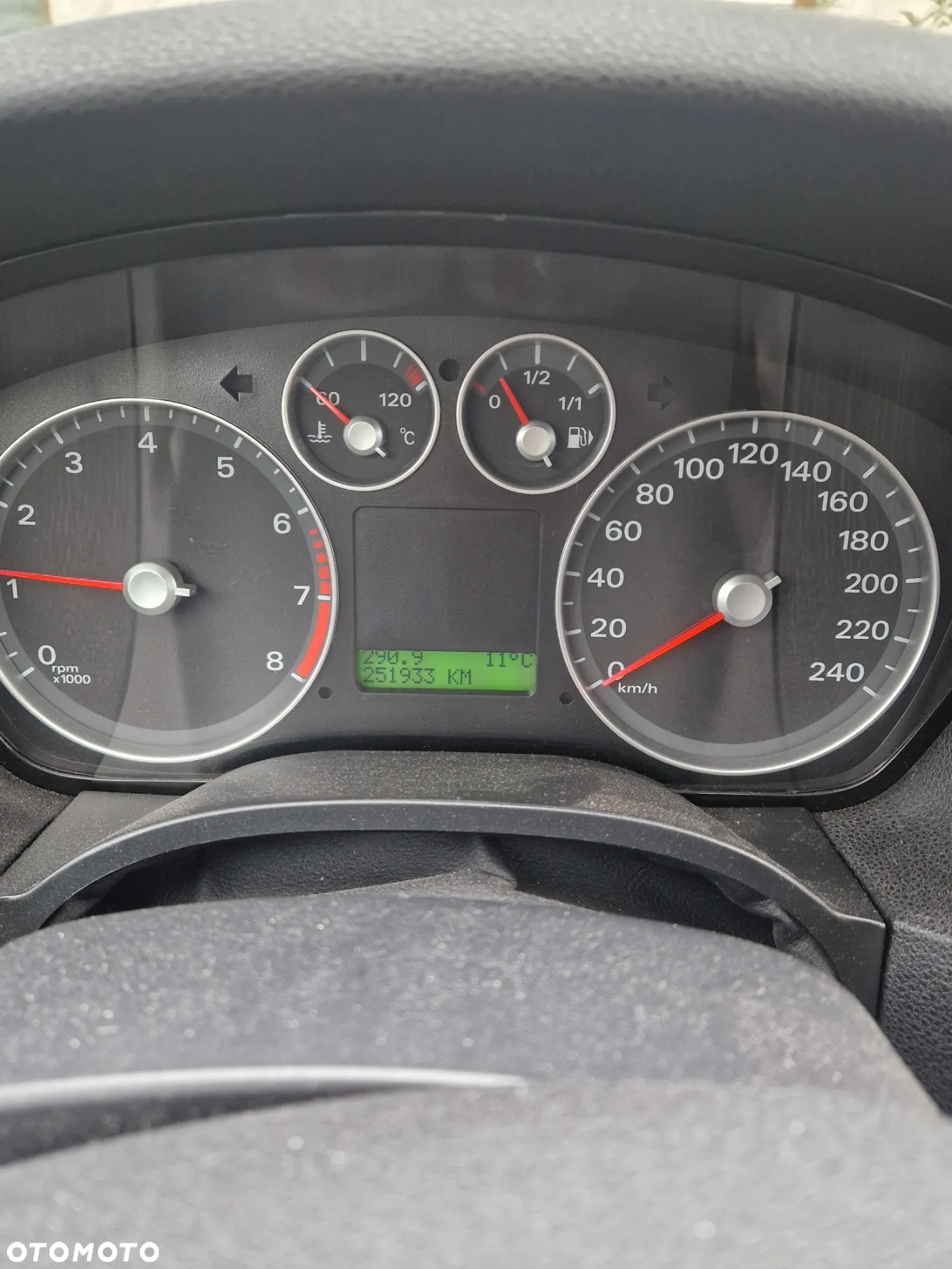 Ford Focus - 13