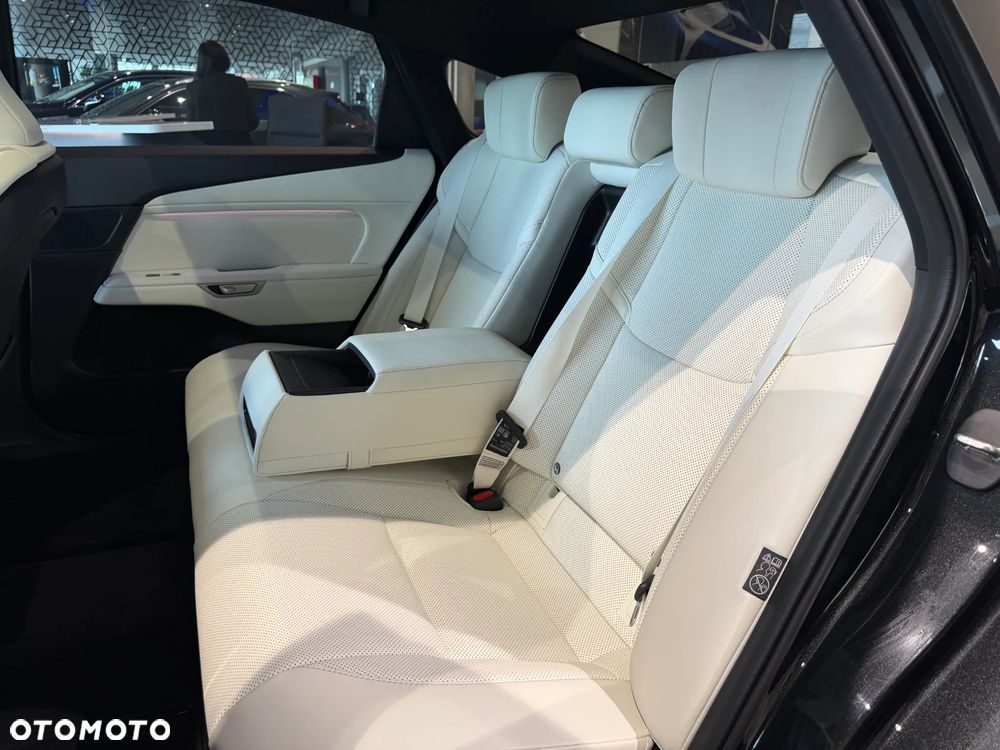 Lexus ES - 17