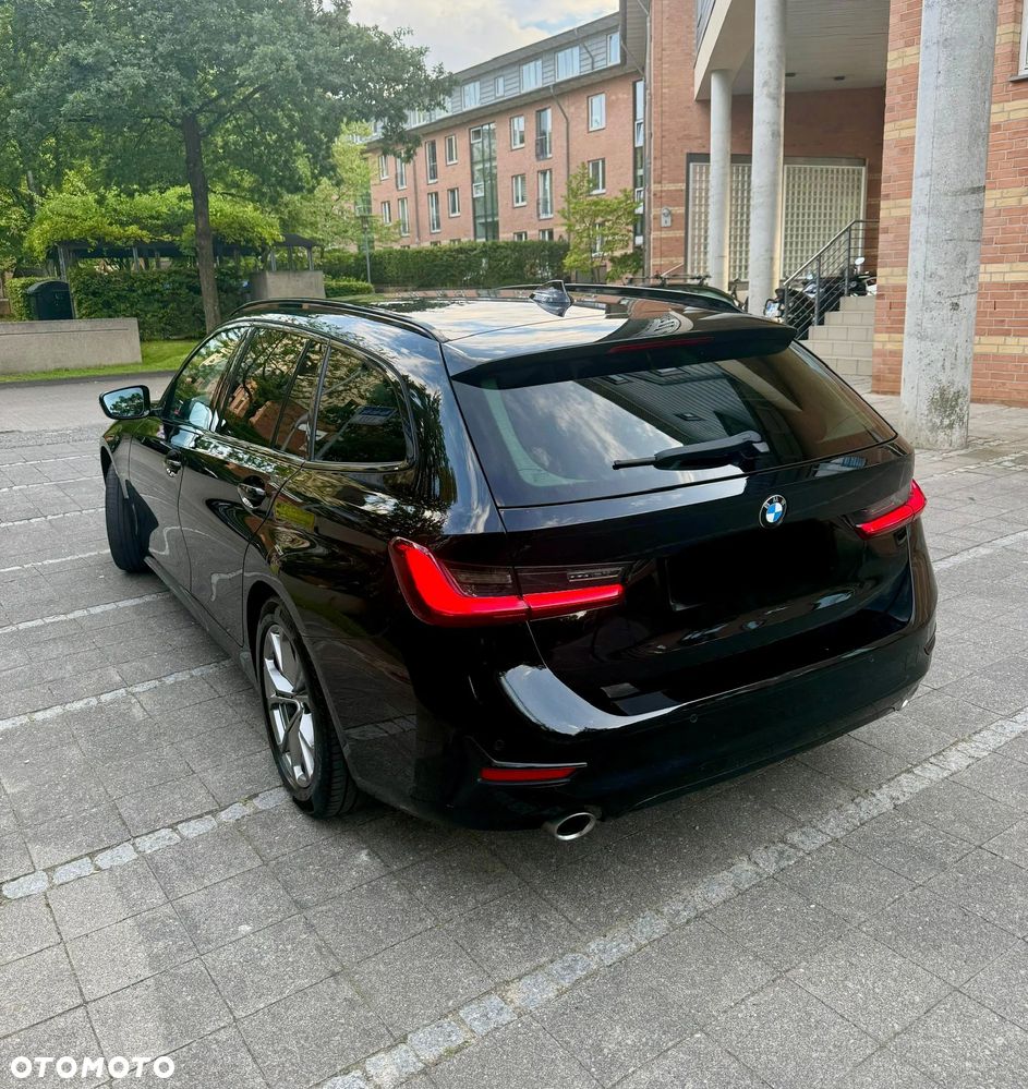 BMW Seria 3 320d Touring xDrive Sport Line - 5