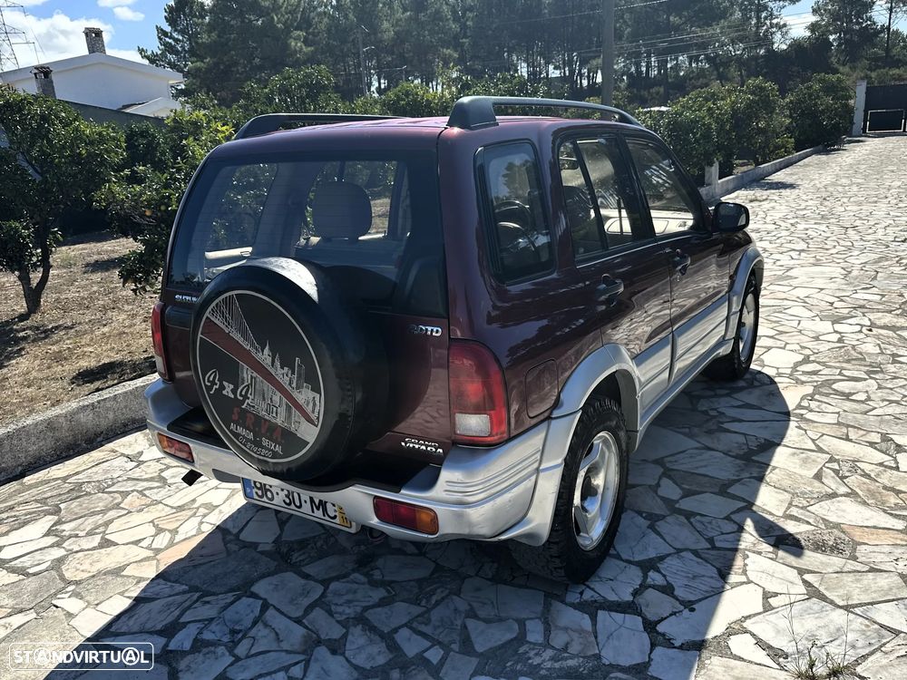 Suzuki Grand Vitara Metal Top 2.0 TDi - 7