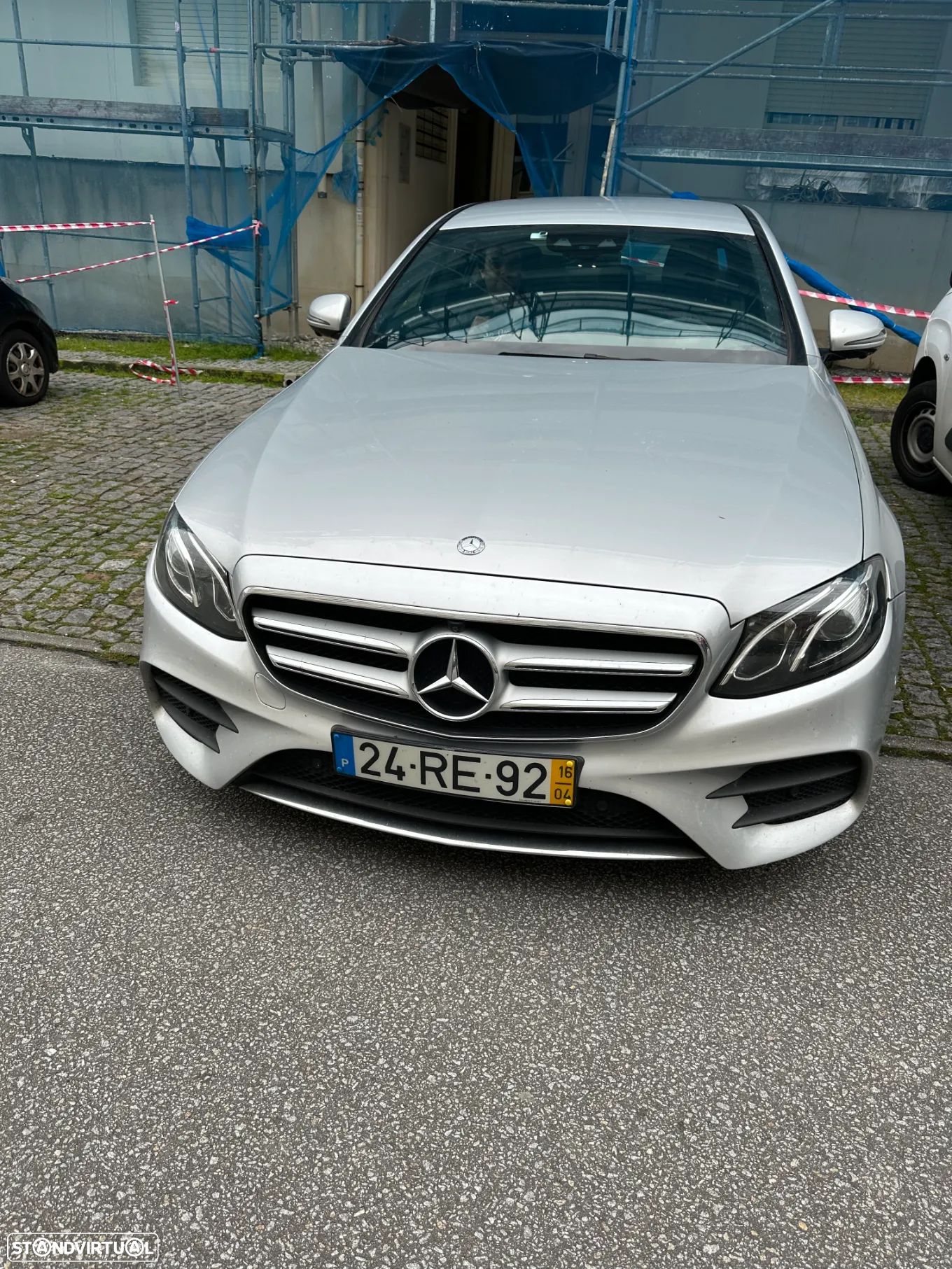 Mercedes-Benz E 220 d AMG Line - 1