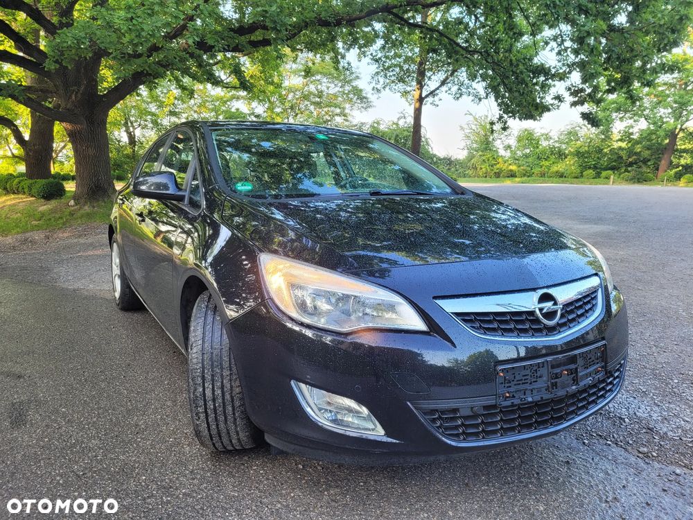 Opel Astra 1.6 Innovation - 2