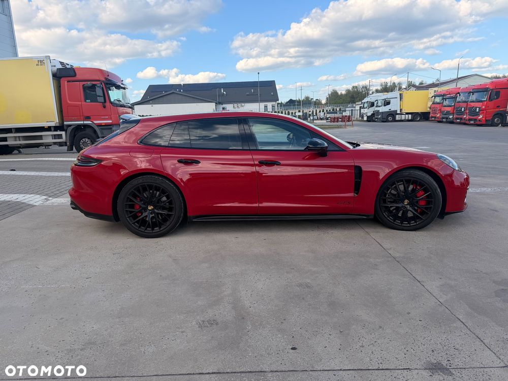 Porsche Panamera GTS GPF - 6