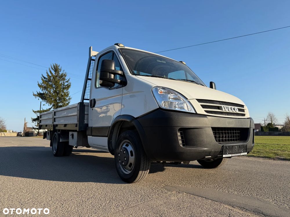 Iveco 35C13 * 2.3 / 130KM * Skrzyniowy * Rama * Rozstaw osi: 3.7m * - 5