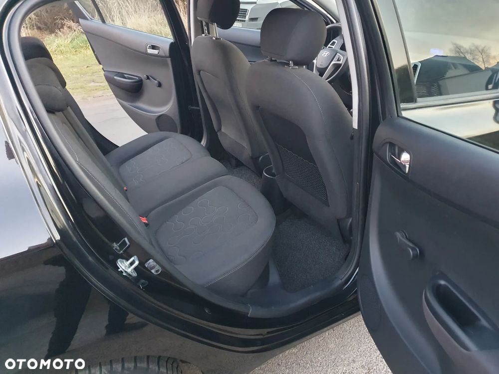 Hyundai i20 1.2 UEFA EURO 2012 Edition - 13