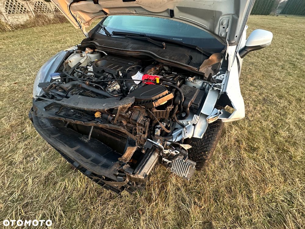 Ford Fiesta 1.0 EcoBoost mHEV Titanium - 12