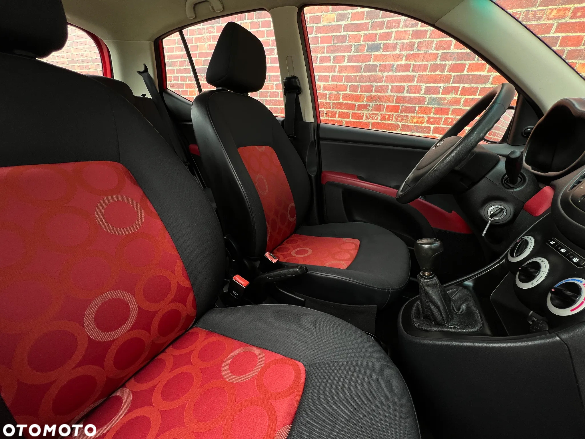 Hyundai i10 - 15