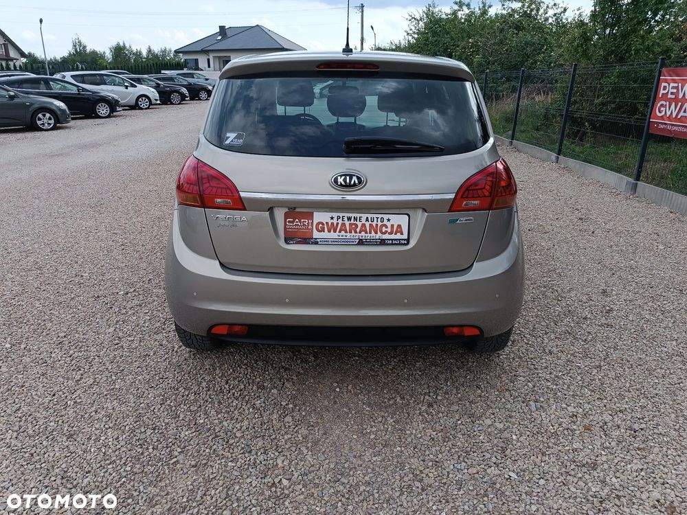 Kia Venga 1.4 CRDi 90 Business Line - 20