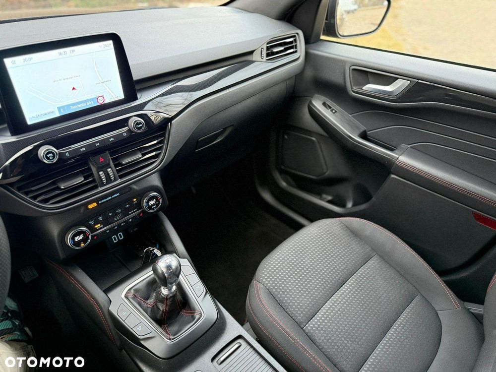 Ford Kuga 1.5 EcoBoost ST-LINE X - 20