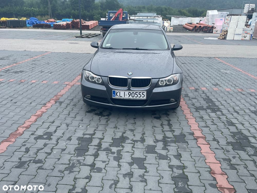 BMW Seria 3 318i - 2