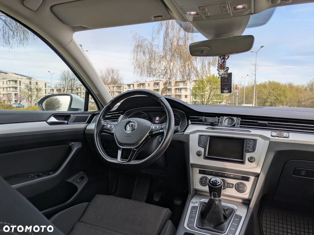 Volkswagen Passat 2.0 TDI BMT Comfortline - 8