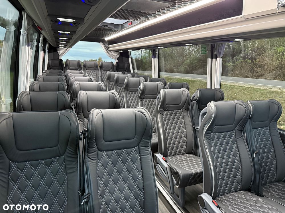 Mercedes-Benz Sprinter 519 - 33