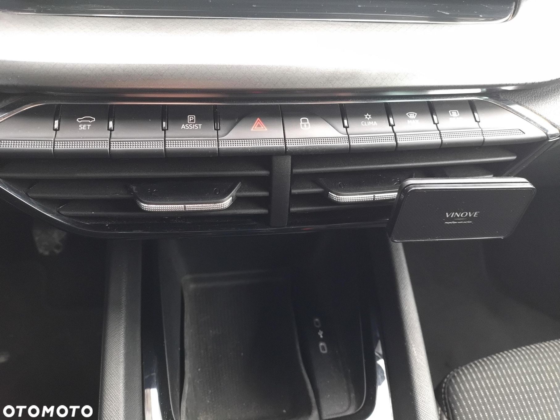 Skoda Octavia 1.5 TSI ACT Ambition - 25