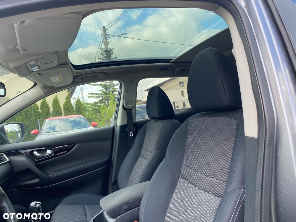 Nissan Qashqai 1.6 DIG-T N-Connecta - 23