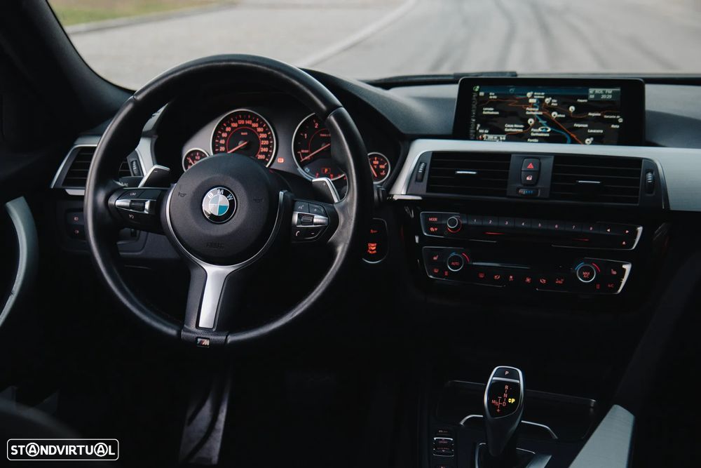 BMW 320 d Touring Aut. M Sport - 24
