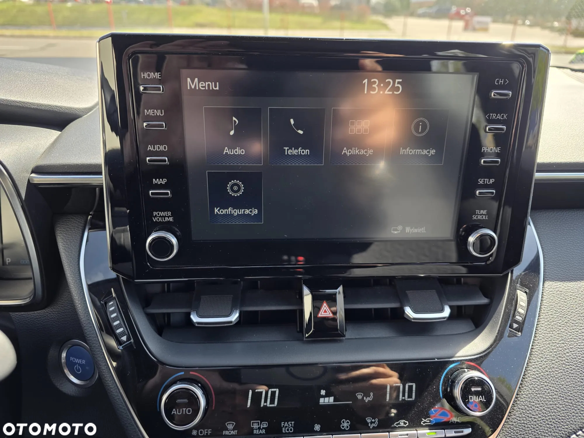 Toyota Corolla 1.8 Hybrid Comfort - 9