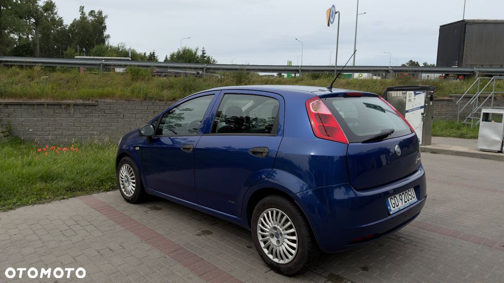 Fiat Grande Punto 1.4 16V Dynamic - 2