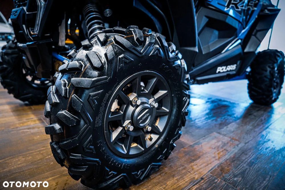 Polaris RZR - 11