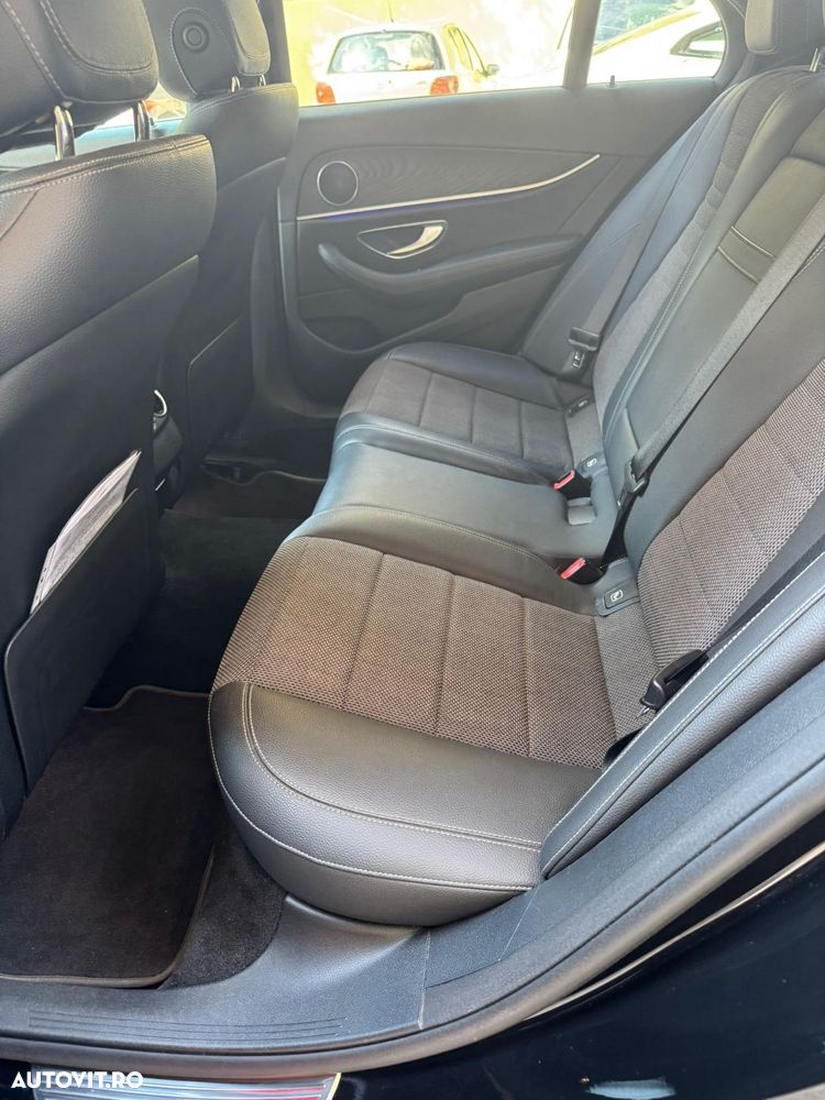 Mercedes-Benz E 220 d 4Matic 9G-TRONIC Avantgarde - 20