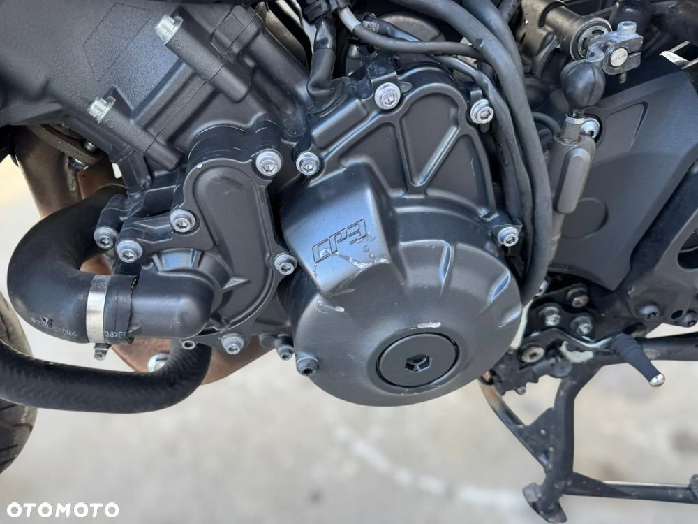 Yamaha MT - 17