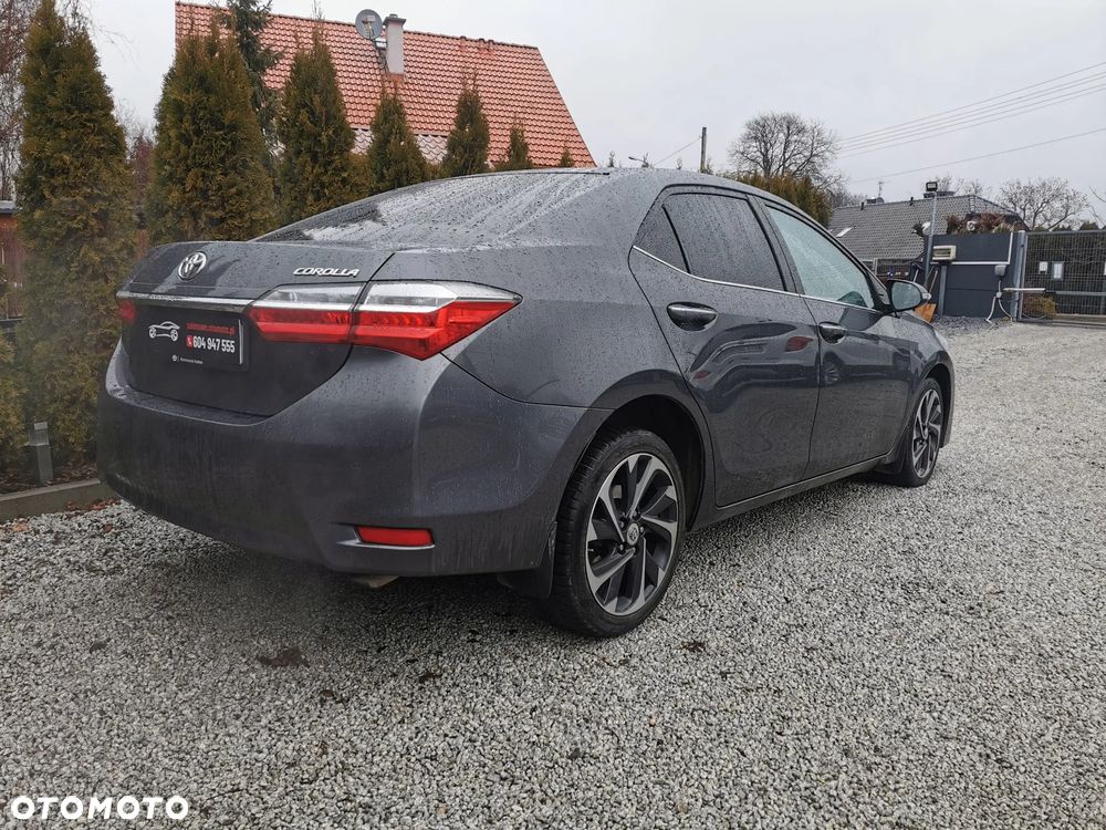 Toyota Corolla 1.6 Executive MS - 9