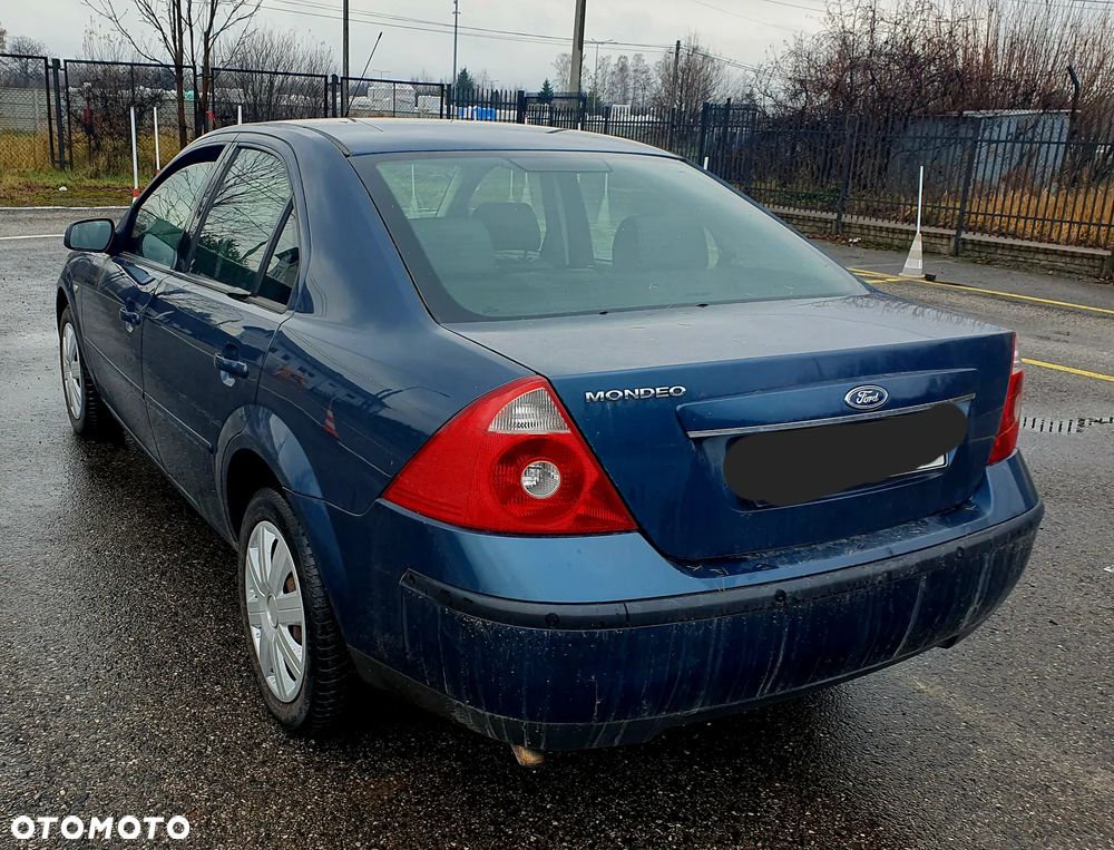 Ford Mondeo 2.0 Futura X - 12