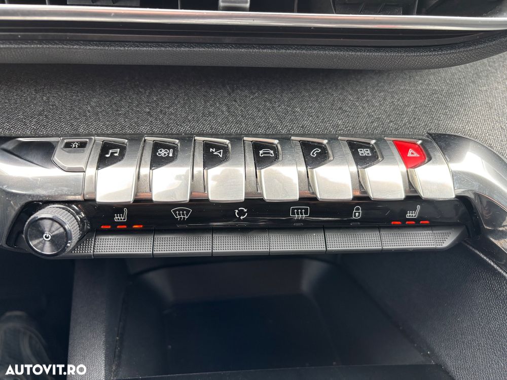 Peugeot 3008 1.6 BlueHDI S&S EAT6 Allure - 12