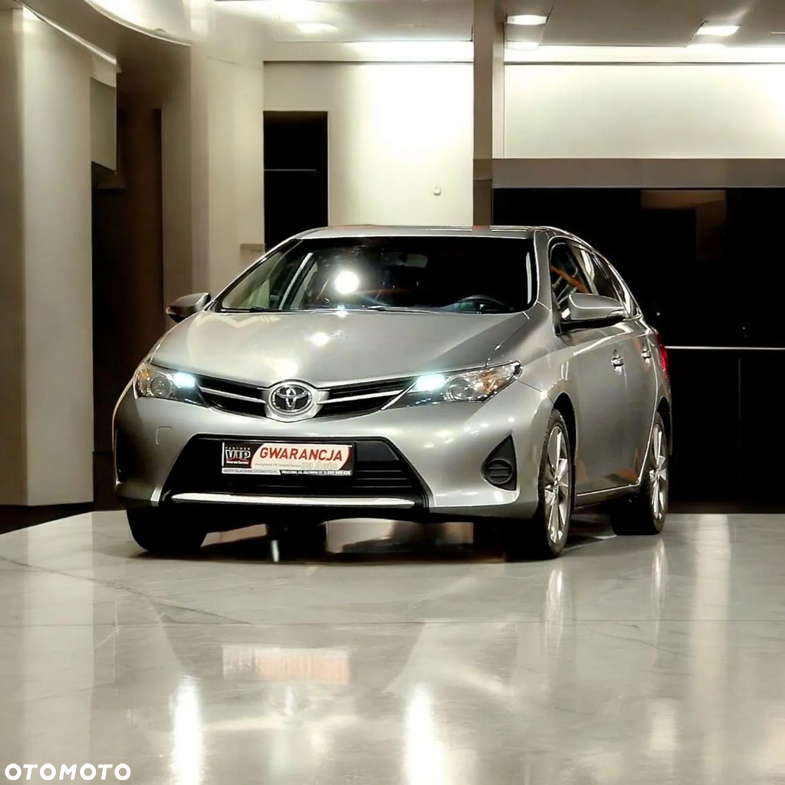 Toyota Auris 1.6 Active - 1
